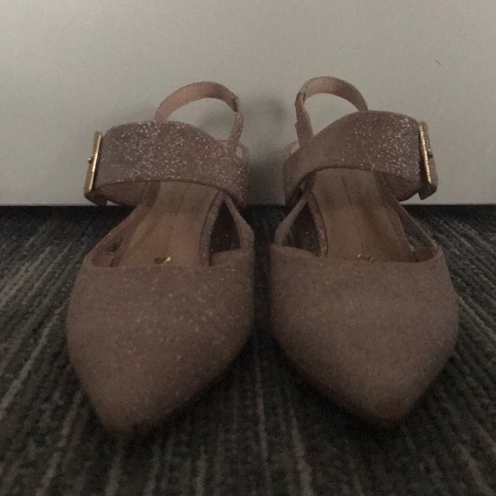 Heels - Picture 2 of 4